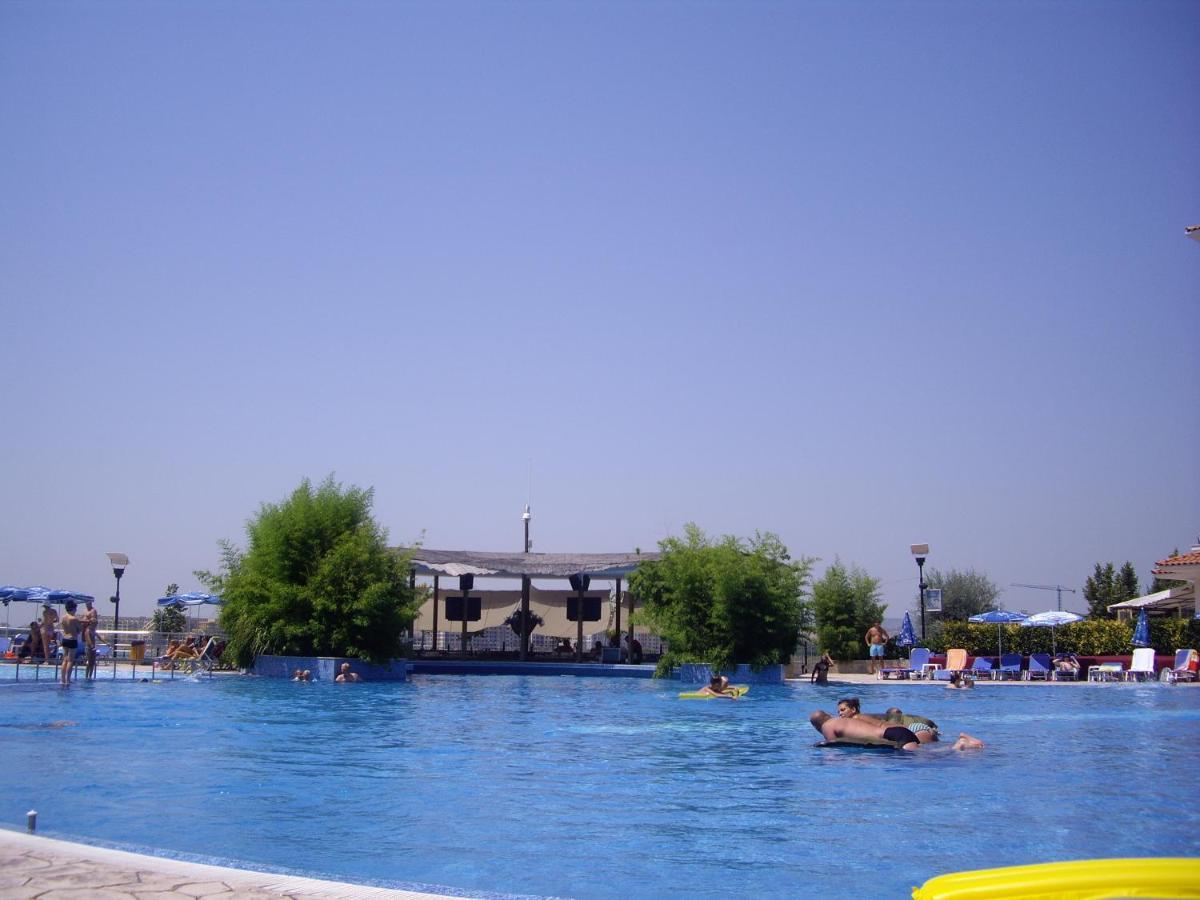 Apartment Studio Deluxe Marina Cape 4 Stars Resort 33 5 Ахелой Екстериор снимка